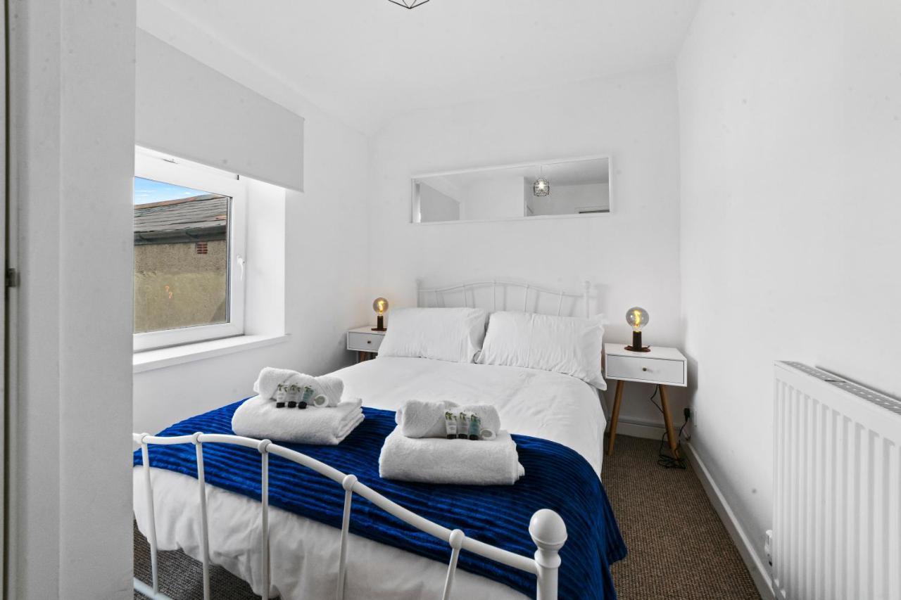 Village Cwtch Whitchurch 2 Bedroom Apartment Cardiff Exteriör bild